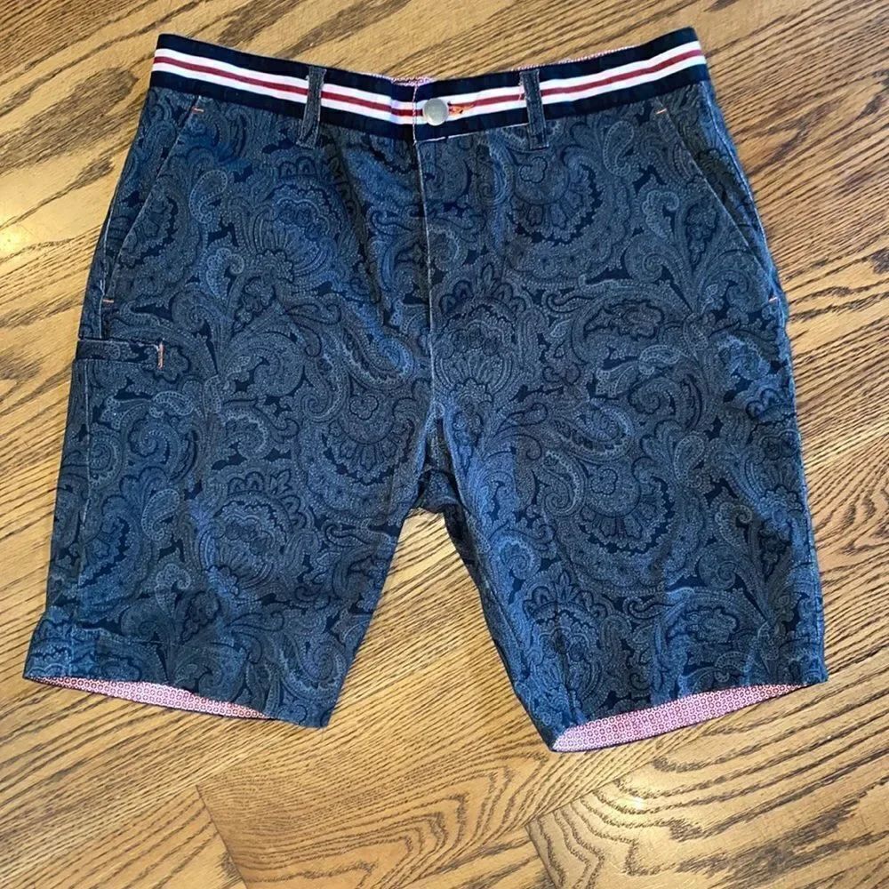 TALLIA Paisley Shorts 30